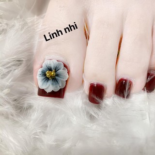 hoa bột móng chân