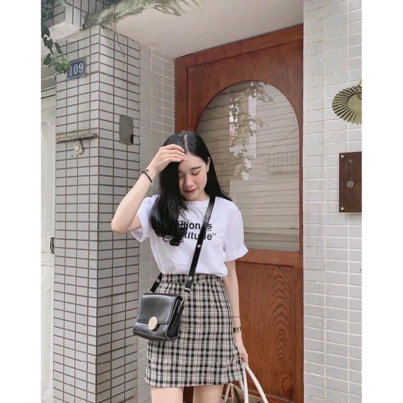 Bộ Chân Váy Kẻ FASHION Áo Phông Nữ 🦋 Set Áo Thun Cộc Tay Kèm Chân Váy Chữ A Cạp Cao 🦋