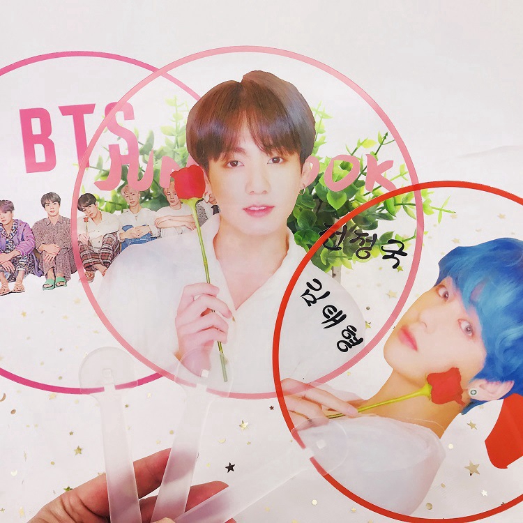 Quạt cầm tay họa tiết nhóm nhạc KPOP BTS Bangtan Boys