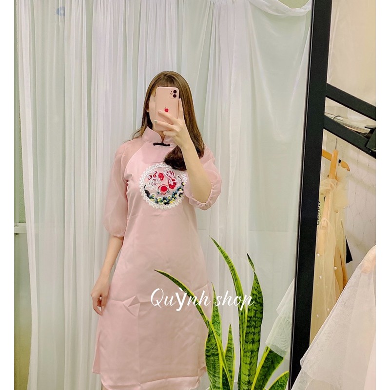 Áo dài cách tân phong cách, đầm đỏ sườn xám phối gấm hoa cao cấp | BigBuy360 - bigbuy360.vn