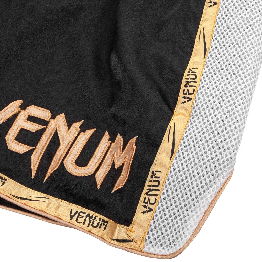 Quần Muay Thai Venum Giant - Black/Gold/White