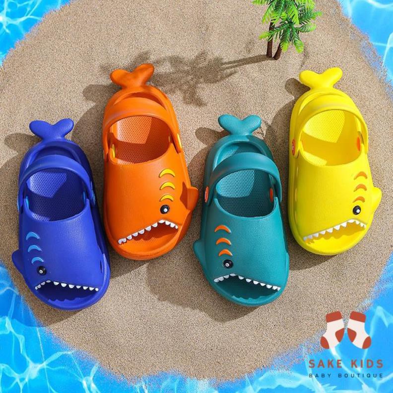 Dép cho bé trai bé gái - Dép lê cho bé từ 1 đến 3 tuổi Baby Shark siêu nhẹ đế chống trơn trượt có quai sau EVA cá mập