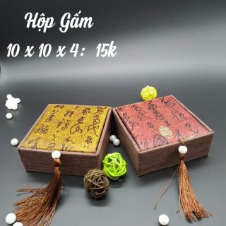 Hộp gấm đựng vòng