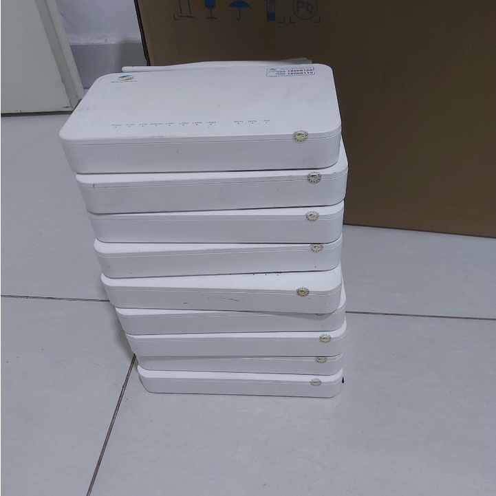 Modem cũ viettell modem ZXHN F670Y cũ  kèm nguồn 2 băng tần hỗ trợ cài đăt tên và mk wifi theo yêu cầu cắm vào là chạy