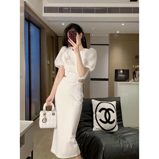 Đầm midi tay phồng khoét eo hở lưng