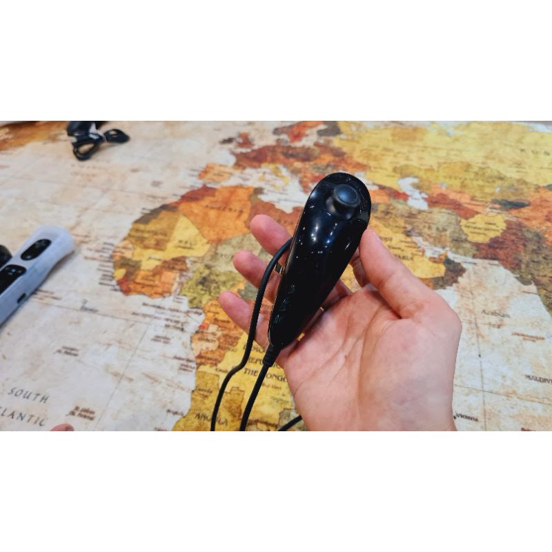 Tay cầm chơi game Nintendo Wii Motion Plus + nunchuck