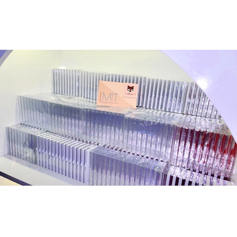 Hộp fan mi đựng nails box
