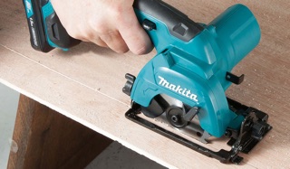 MÁY CƯA MAKITA HS301DZ