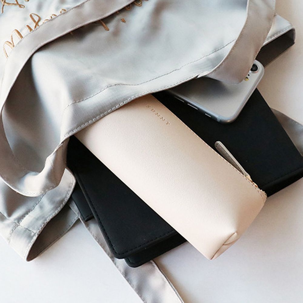 Túi Đựng Bút Bằng Da Pu Hình Tam Giác Nhiều Màu Phong Cách Cổ Điển