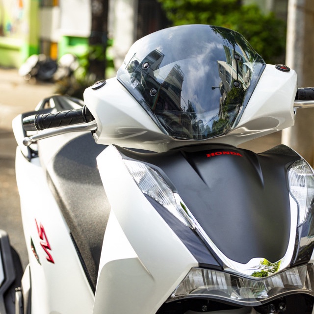 Kính chắn gió xe máy SH 2020-2022 SH125i, SH150i, SH350i trong suốt Zhi.pat chính hãng – BH 12 Tháng