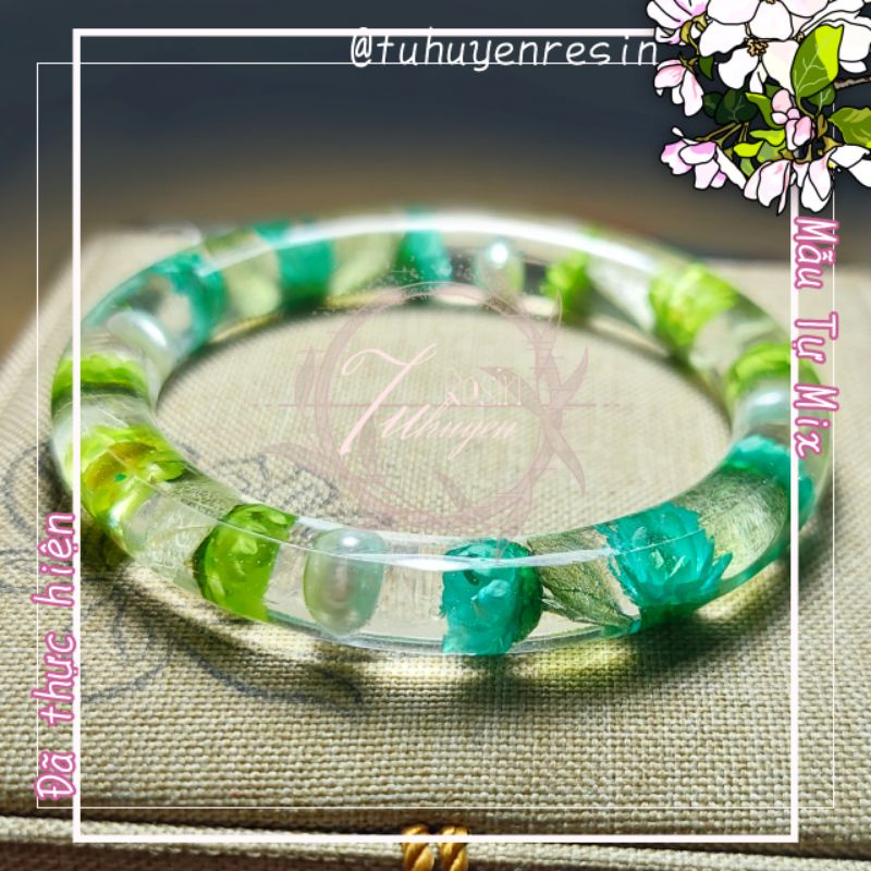 Vòng tay resin hoa khô nhà Tư Tư làm theo mẫu có sẳn_mẫu 4+_đã mix🌸◽️▫️
