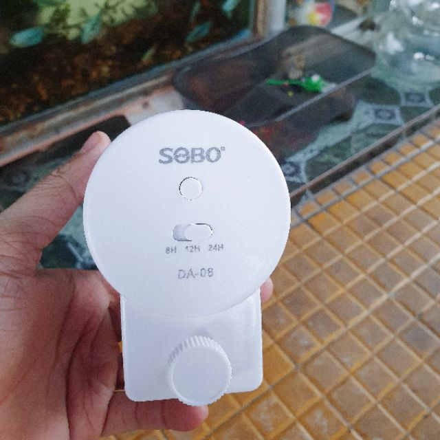 MÁY CHO CÁ ĂN HẸN GIỜ TỰ ĐỘNG SOBO