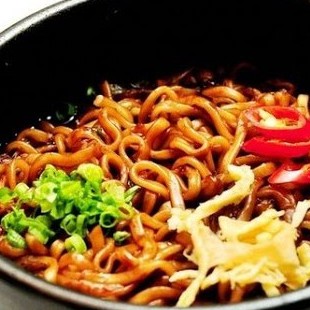 Mì tương đen Chapagetti Nongshim 140g