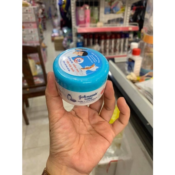 Kem dưỡng ẩm - kem dưỡng da mềm mịn johnson baby phù hợp cho mọi loại da