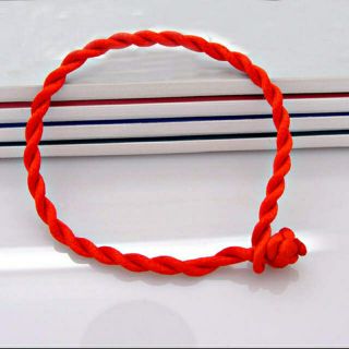 10 Sợi Chỉ Đỏ May Mắn