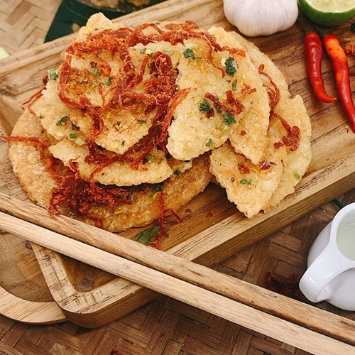 Cơm cháy lắc khô bò 300g giòn rụm thơm ngon giá tốt - Ăn vặt TYVATFOOD Hà Nội cùng đặc sản các miền ngon giá rẻ | BigBuy360 - bigbuy360.vn