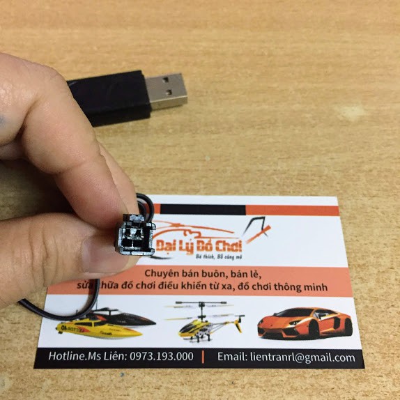 Dây sạc usb 3.7v chân càng cua đen sm 2p