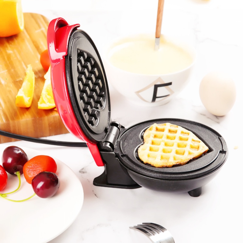 Máy Làm Bánh Waffle Bằng Điện Hình Trái Tim Tiện Dụng