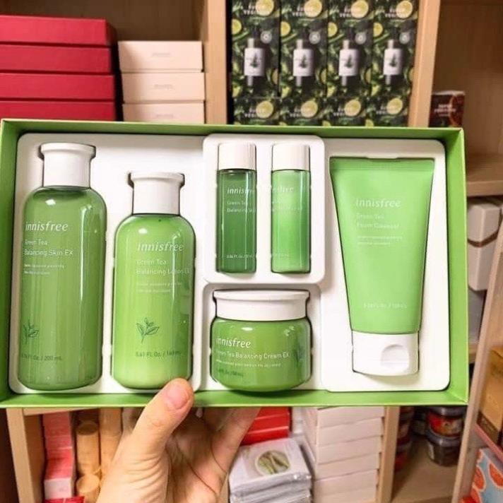 Bộ Dưỡng Trà Xanh Phục Hồi Da Mụn Innisfree Green Tea Balancing Skin Care Trio Set EX | BigBuy360 - bigbuy360.vn