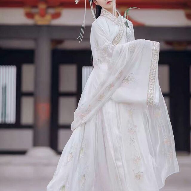 Hán phục Trắng