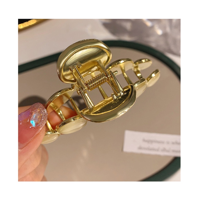 Kẹp Tóc Hình Bướm Đính Ngọc Trai Thời Trang