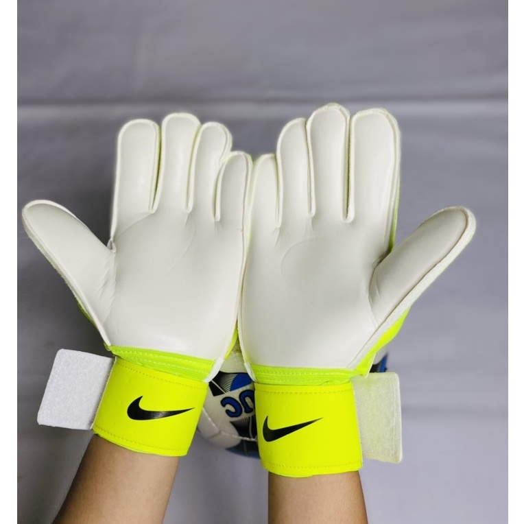 Găng Tay Thủ Môn NiK Có Xương Trợ NgónHàng Chất Lượng Cao