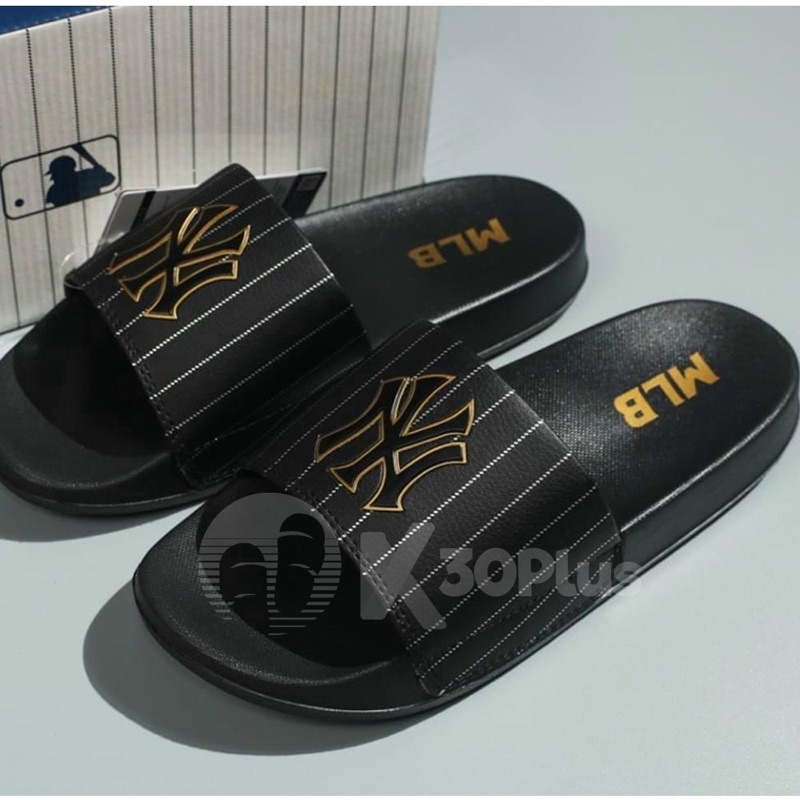 Dép MLB Quai Ngang logo NY In Đen