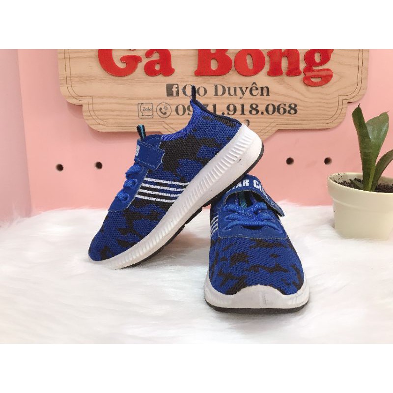Giày thể thao si bé trai