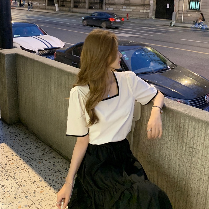 Áo Thun Tay Ngắn Cổ Vuông Màu Sắc Đơn Giản Phong Cách Hàn Quốc