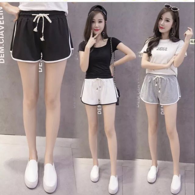 Quần sooc nữ thể thao sọc [SIÊU HOT] chất liệu da cá