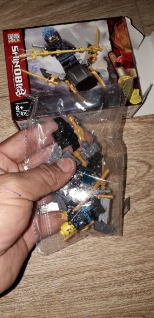 Lắp ráp 1 hộp LegoNinja Shinobi 61016 có nhiều chi tiết