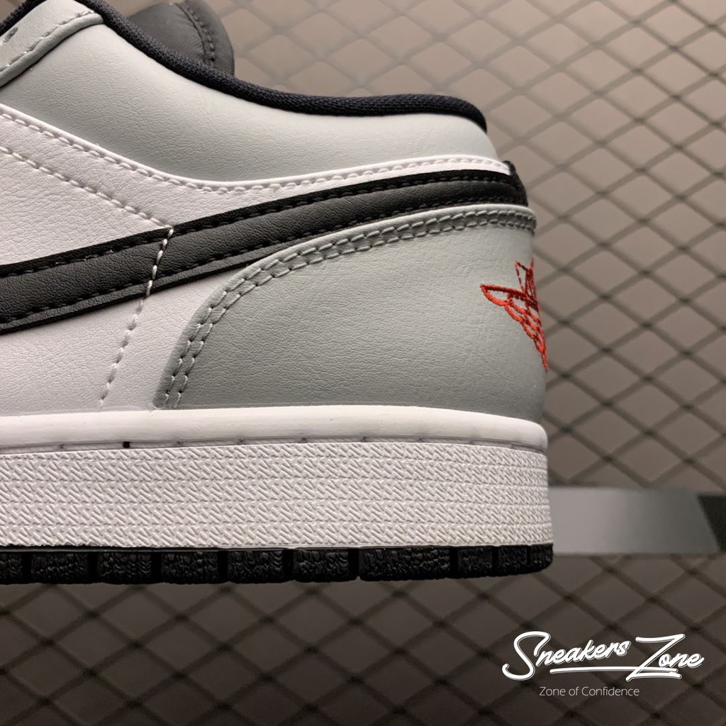 (FREESHIP+HỘP+QUÀ) Giày Thể Thao AIR JORDAN 1 Low Light Smoke Grey Xám Trắng Cực Phong Cách Cho Nam Và Nữ Sneakers World | BigBuy360 - bigbuy360.vn