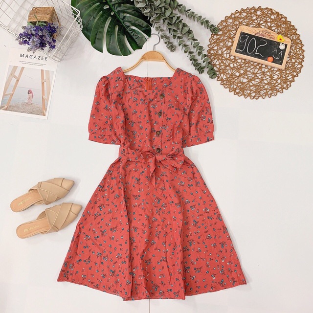 ĐẦM HOA NÚT GỖ LỆCH