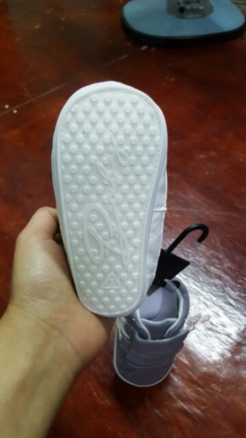 GIÀY TẬP ĐI CHO BÉ