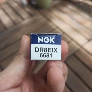 Bugi NGK iridium - DR8EIX (chân dài, ren 12mm)