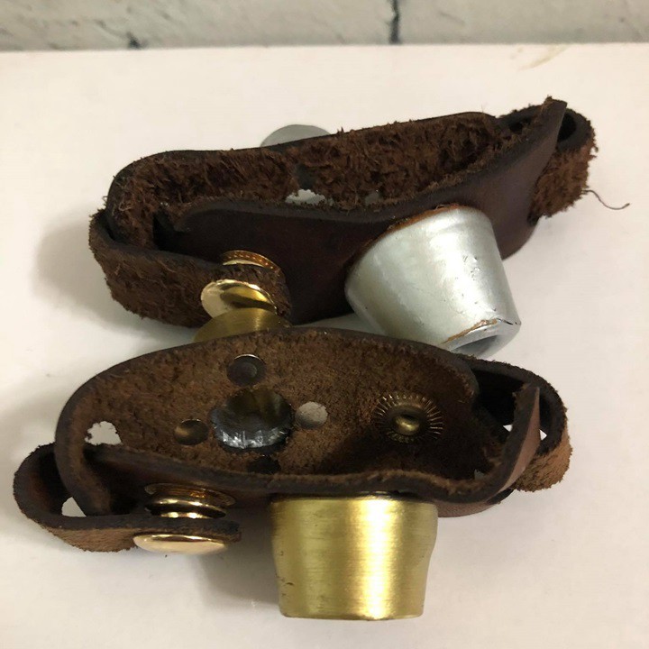 Tạ Chì Đeo Chân Bằng Da Cho Gà Đá - Bộ 2 Cái