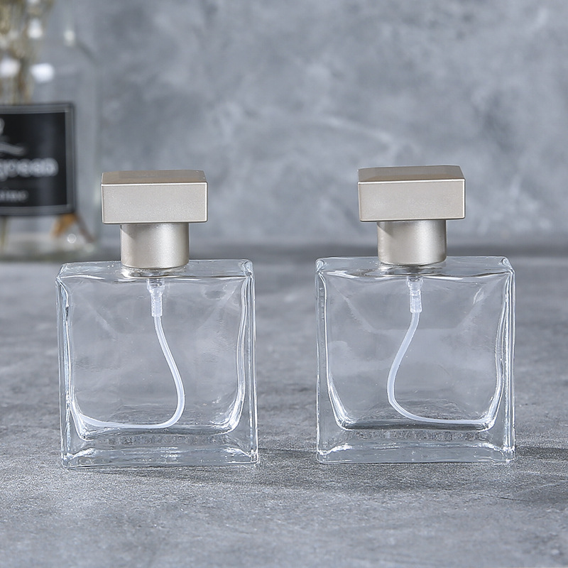Bình Xịt Mini 25Ml Bằng Thủy Tinh Dùng Chiết Nước Hoa Khi Đi Du Lịch