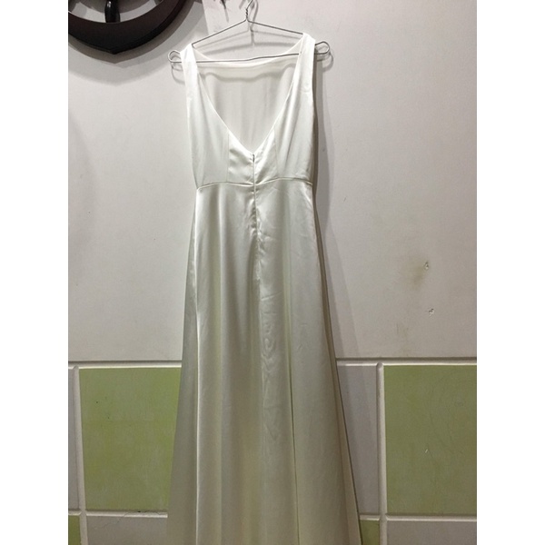 Thanh lý váy cưới poxi