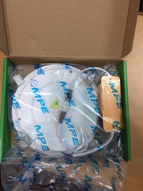 Đèn led âm trần tròn MPE 3 chế độ màu 12W  RPL-12-3C