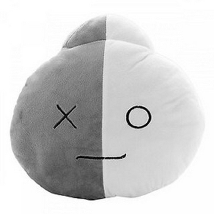 Gối Lưu Niệm Ban Nhạc BTS - Bánh Quy Shooky (31x36 cm)