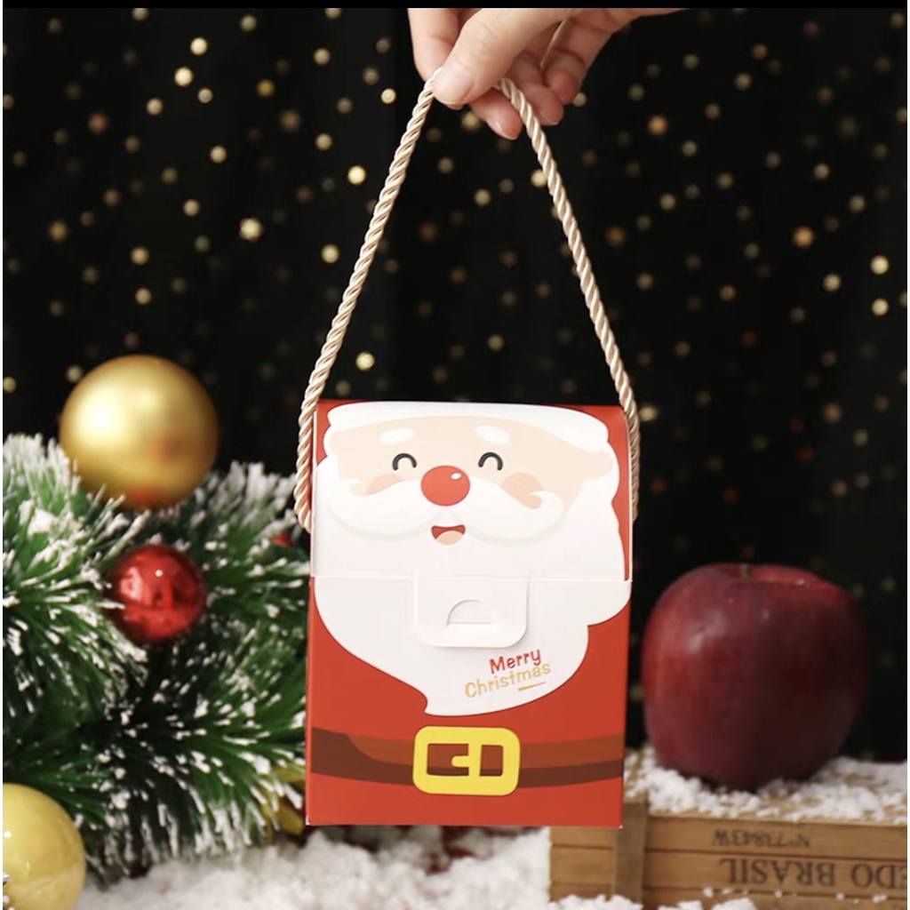 Hộp đựng quà vòm có quai xách 10*9*12.5cm - Chủ đề noel