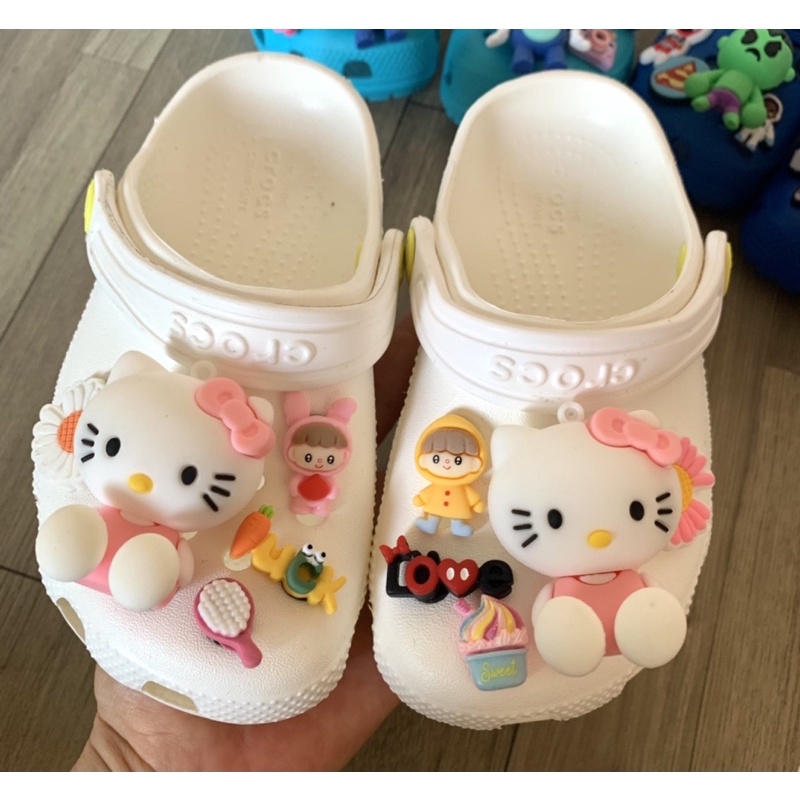 Dép crocs cho bé mix charm