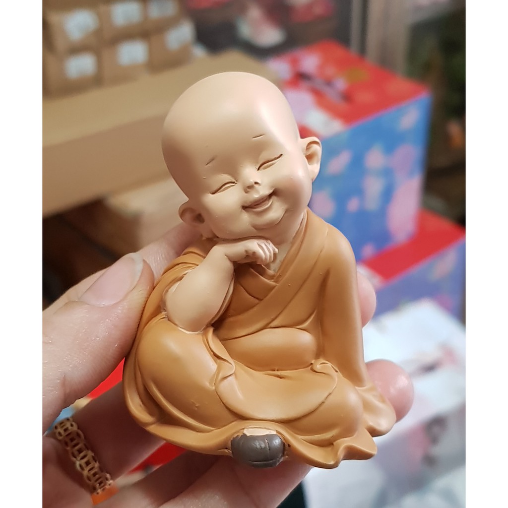 Bộ 04 chú tiểu áo nâu kèm Mỹ Hầu Vương baby và chân đế Tài Lộc Phát