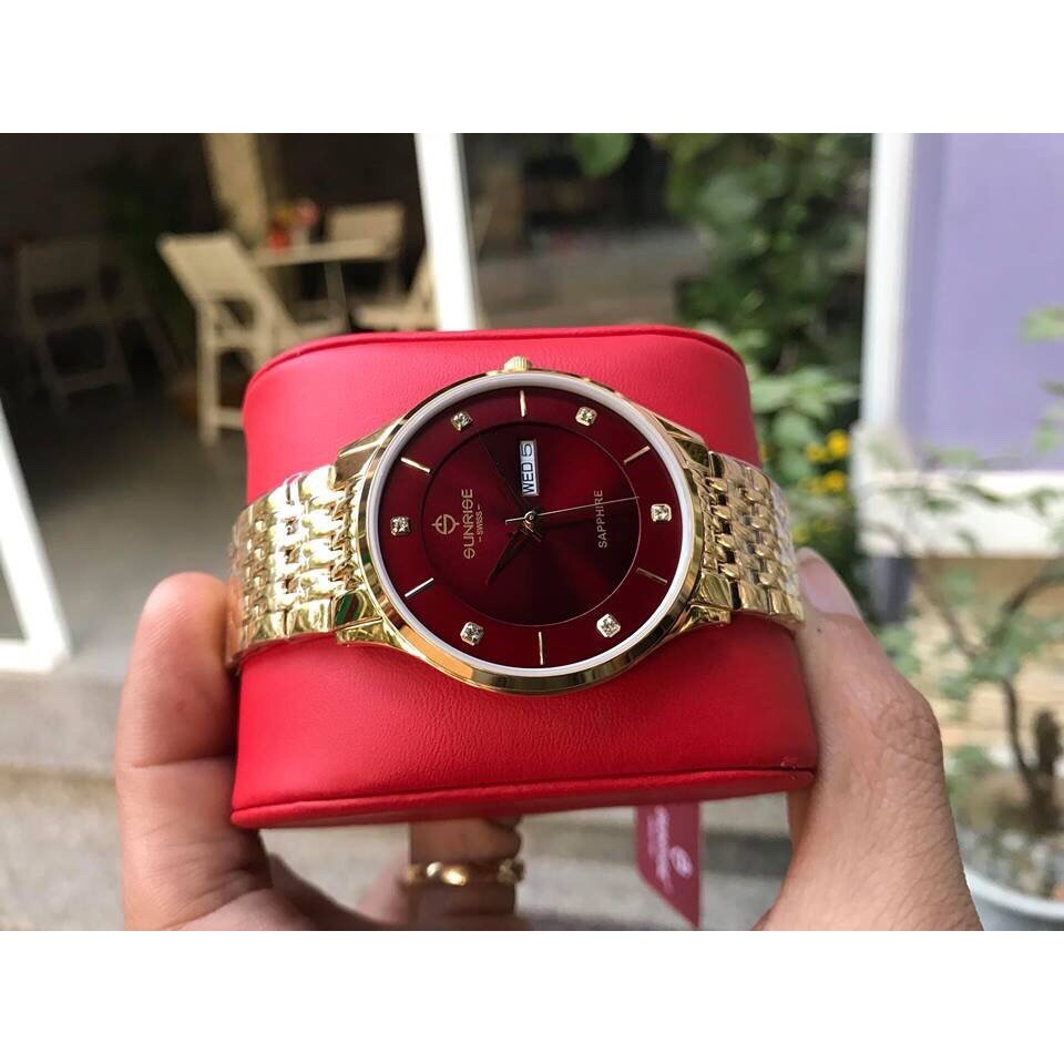 Đồng Hồ Sunrise Nam 1109PB Dây Vàng Mặt Đỏ