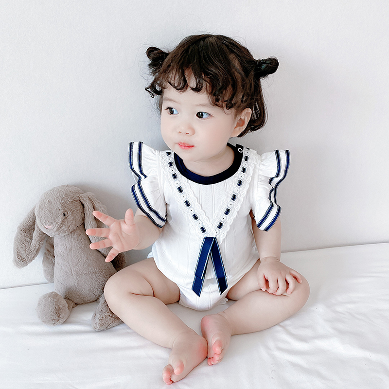 Áo liền quần cotton tay bèo nơ đáng yêu cho bé