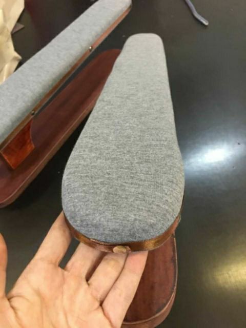 Cầu ui tay áo . Ống quần