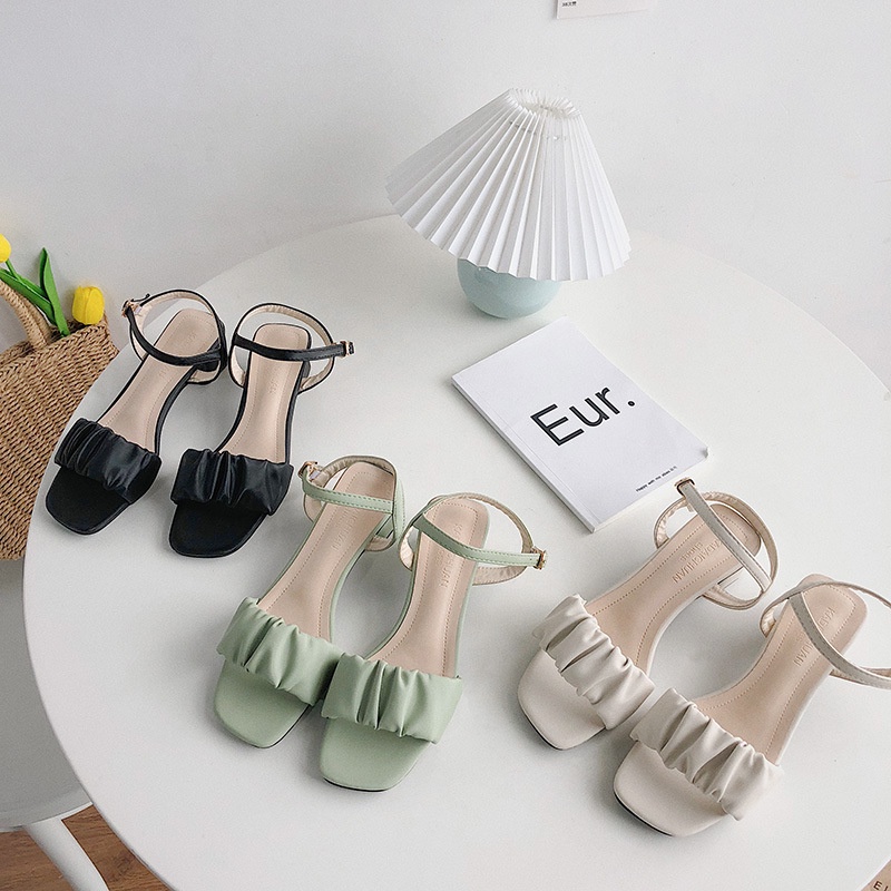 Giày sandal cao gót phối quai xếp ly xinh xắn