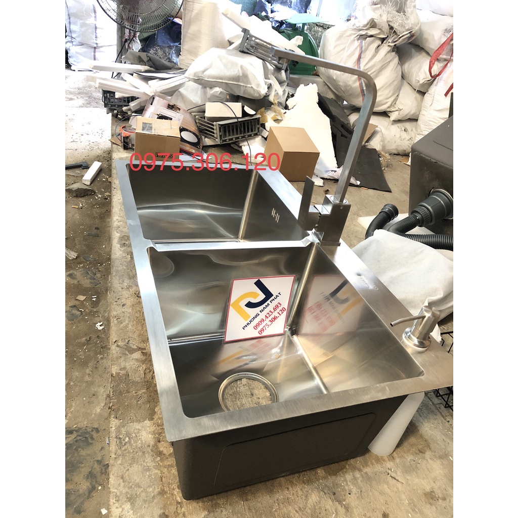 [CHẬU ĐÚC} Chậu Rửa Chén Bát INOX SUS 304 N5 8245 NA.GRAND và xả chậu và Rổ rút và Vòi chén nóng lạnh và Bình rửa chén