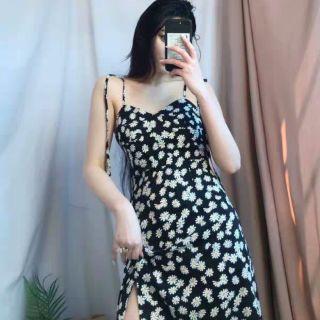 Đầm hai dây hoa cúc xẻ tà có bigsize