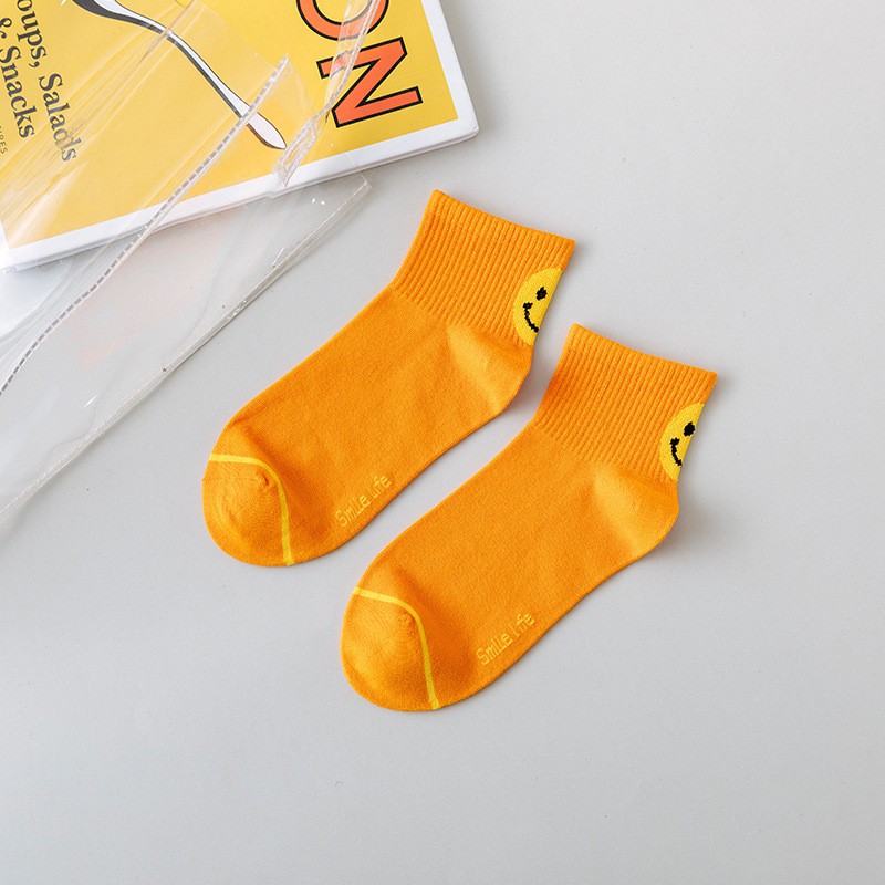 Tất nữ cổ cao họa tiết mặt cười phong cách Hàn Quốc trẻ trung năng động - T048